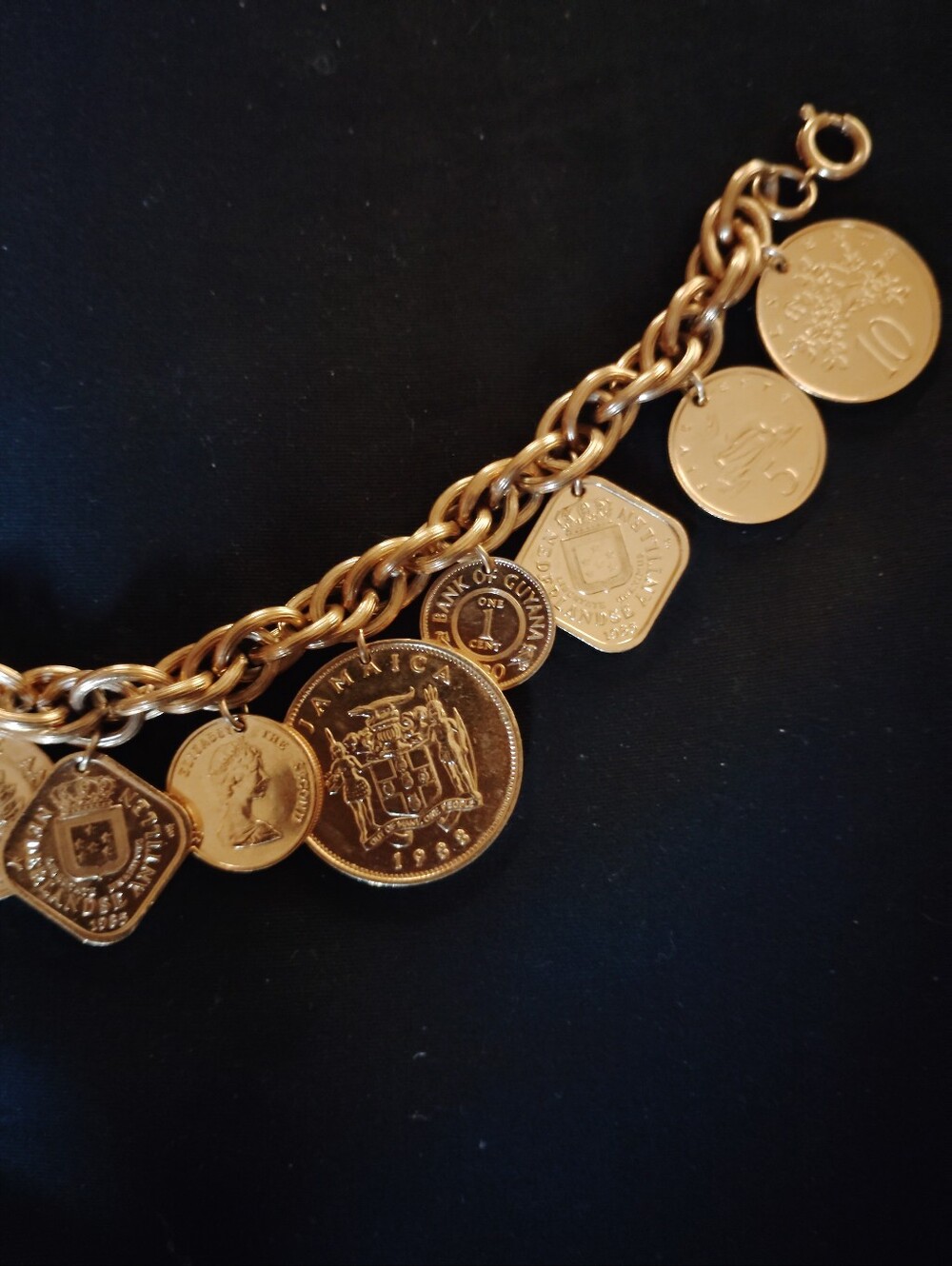Vintage 1986 Franklin Mint Caribbean Gold Coin Charm Bracelet